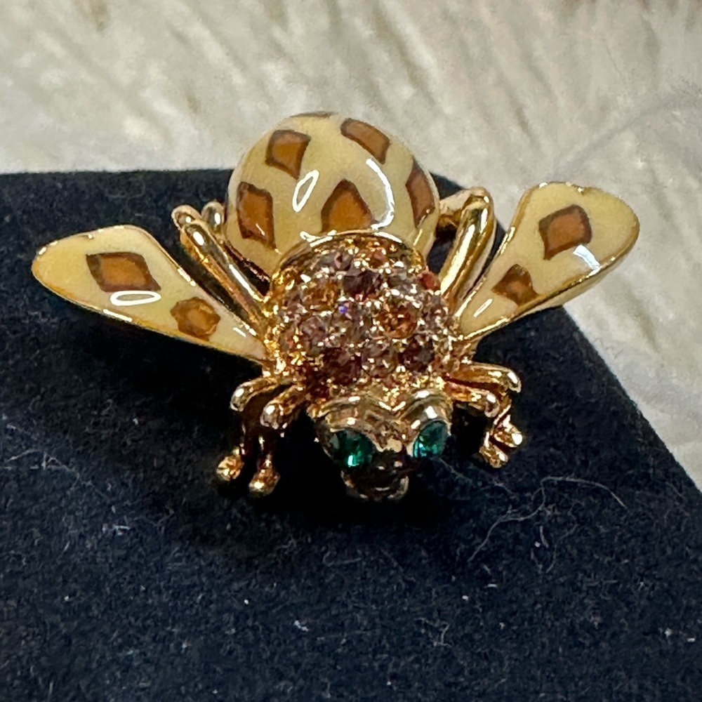 Joan Rivers “Rivers Of The Jungle” Brooch